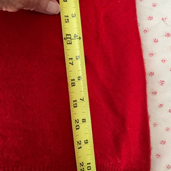 Ann Taylor cashmere sweater, red V-neck preppy large - Picture 3 of 4